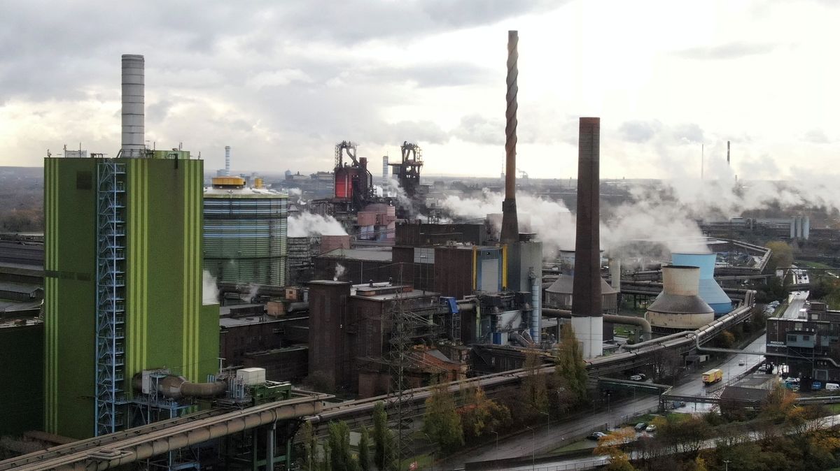 Největší německá ocelárna chystá masivní propouštění
